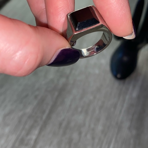 The Stainless Steel Rectangular Face Black Signet Ring (unisex size 11) - Picture 2 of 4